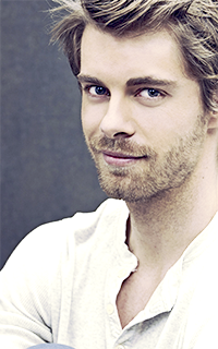 (m) Luke Mitchell - Petit Ami - RESERVE 531899Jadenfichelien