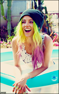 Ma petite galerie des horreurs - Page 8 533902ChloeNorgaard5