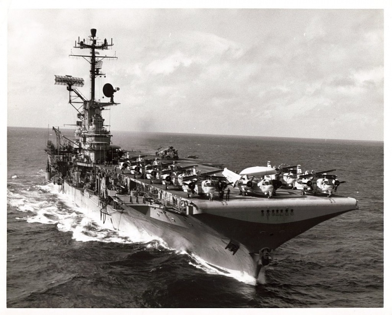 US NAVY PORTE-AVIONS CLASSE ESSEX (3EME PARTIE) 543716USSKearsargeCVS33196768