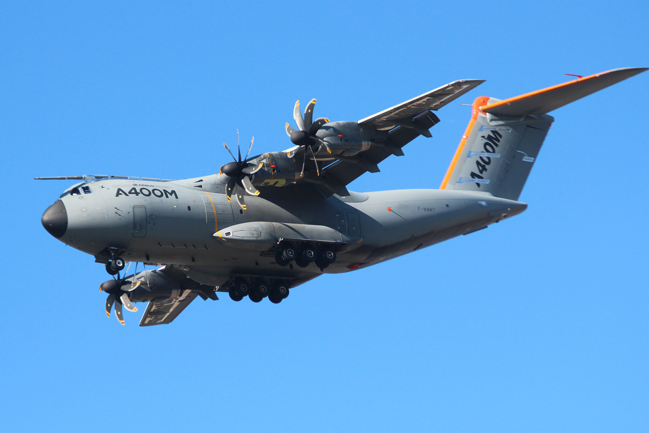 [18/10/2013] Airbus A400M (F-WWMT) Airbus Military 544482IMG4786