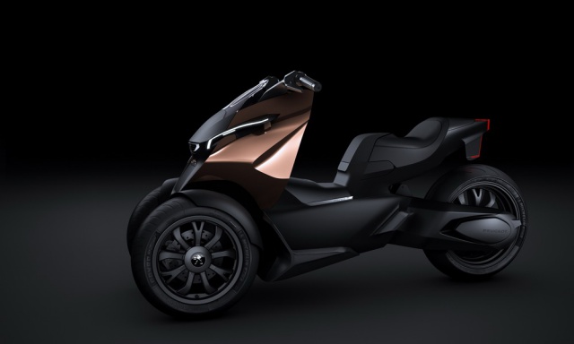 Mondial de l'automobile de Paris 2012 : Concept Scooter Onyx 551683peugeotconceptscooteronyxsupertrike2