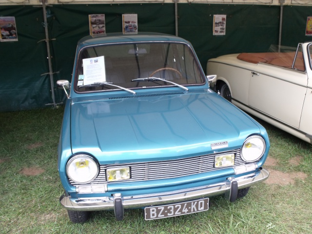 23e rassemblement de véhicules anciens et d'exception de Verna (38) - 2013 5536658Simca1100