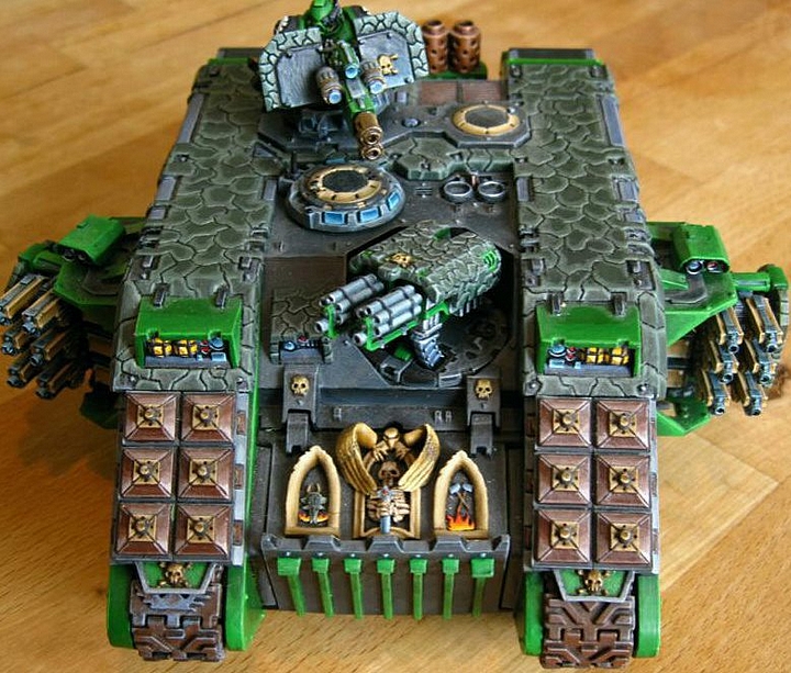 Warhammer 40K (figurines diverses trouvées sur internet! ) - Page 17 555628Landraider2