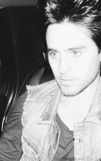 Jared Leto - Page 2 558510J14