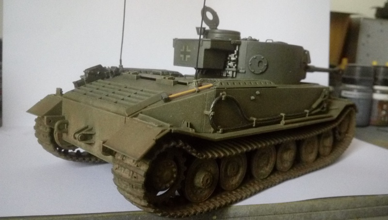 Sd.Kfz.181 Panzerkampfwagen VI (P) Dragon 1/35ième - Page 3 558916IMAG3067