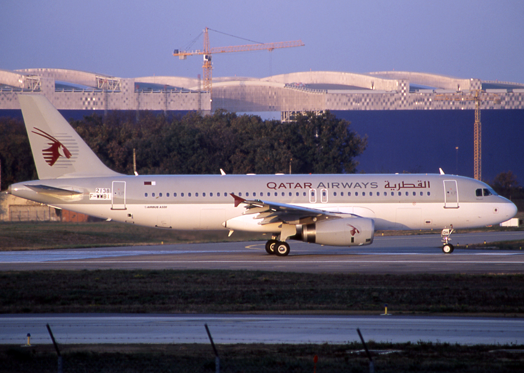 Archives diapos de LFBO... - Page 2 559198A320200QatarAirwaysFWWBIcn2138TLSEPajaud