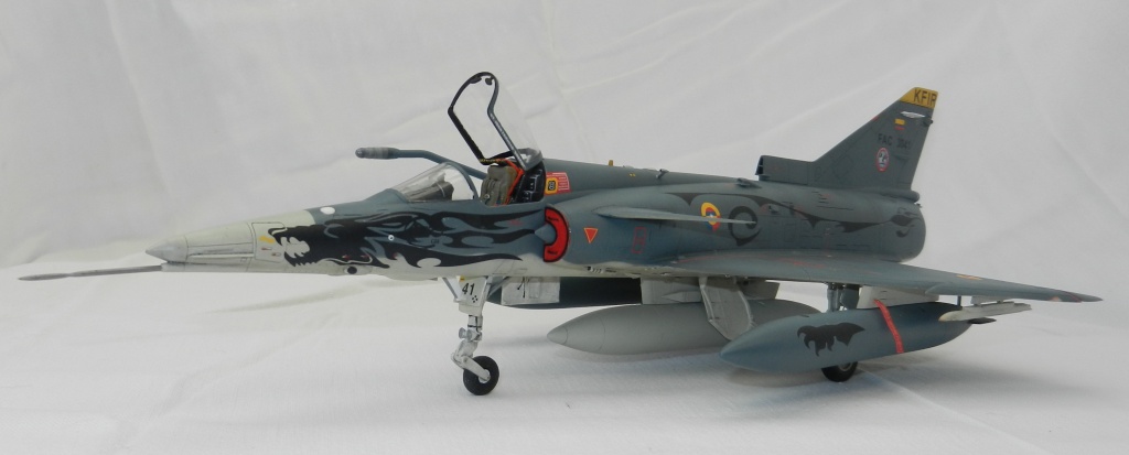 Kfir C12 Colombien  -AMK 1/48- 563750DSCN6337