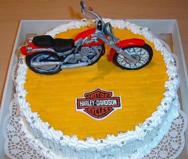 anniversaire Paulo... 569496UnbelievableTransportCAKES016