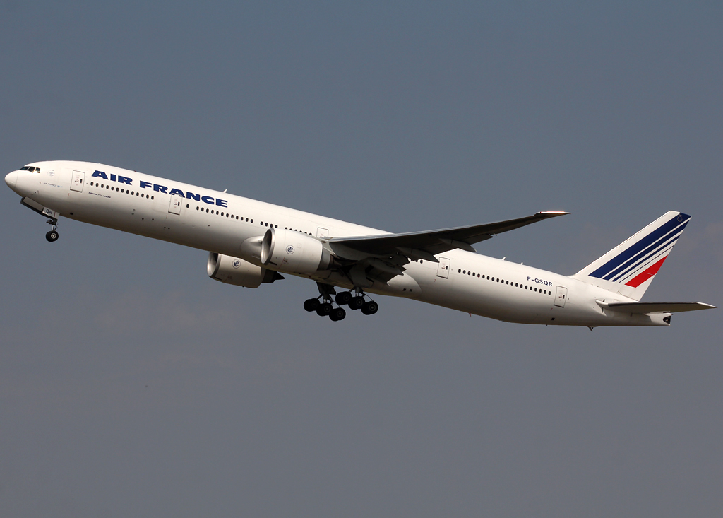 Spotting LFPO/ORY le 12 Aout - Page 2 570713B777300AirFranceFGSQRORY120812EPajaud