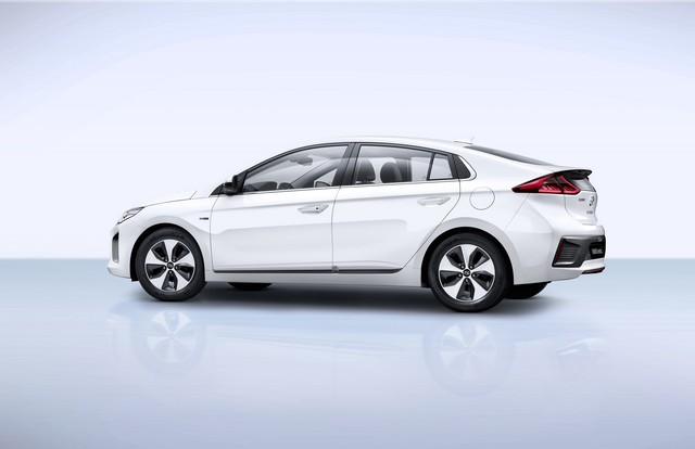 Hyundai n’envisage pas de version de base pour sa nouvelle Ioniq.  573427IONIQElectric6