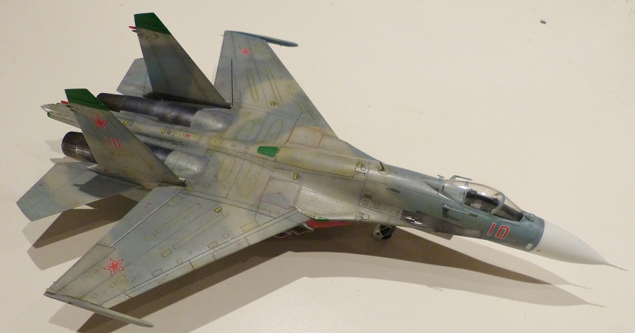 Su-27 Flanker B Trumpeter 574269P1090394