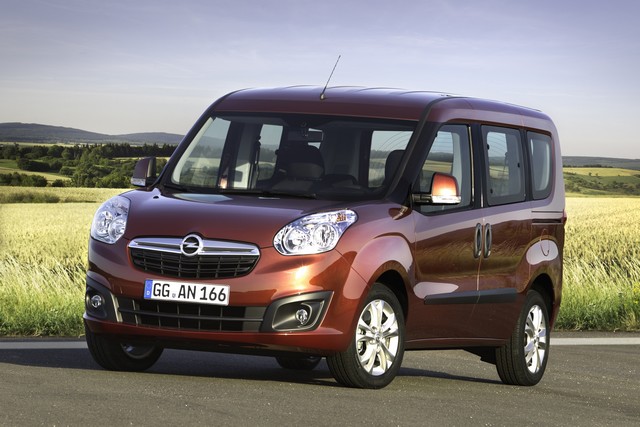 En route pour un record : hausse des ventes des Opel Vivaro, Movano et Combo 590516OpelLCV270574