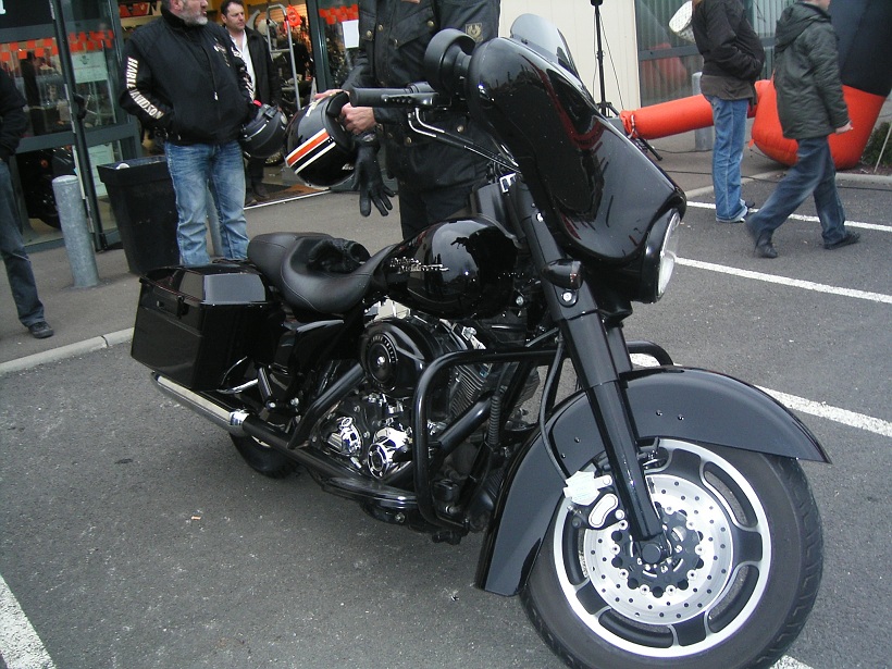 MODIFICATIONS STREET GLIDE 2007  593260MODIF1TOUTENNOIR