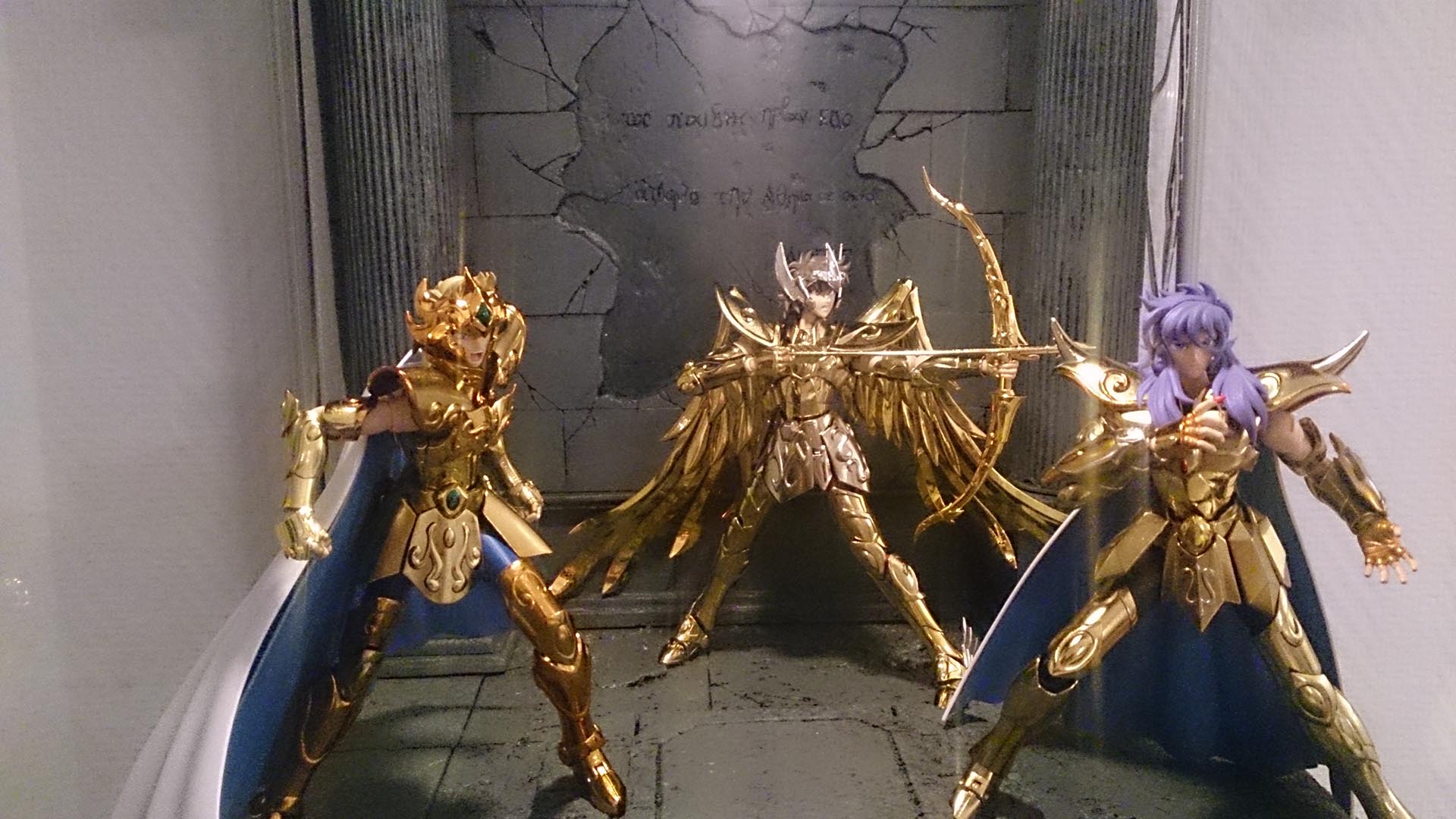 Lot de 4 Figurines Saint Seiya - Chevaliers du Zodiaque Surplis