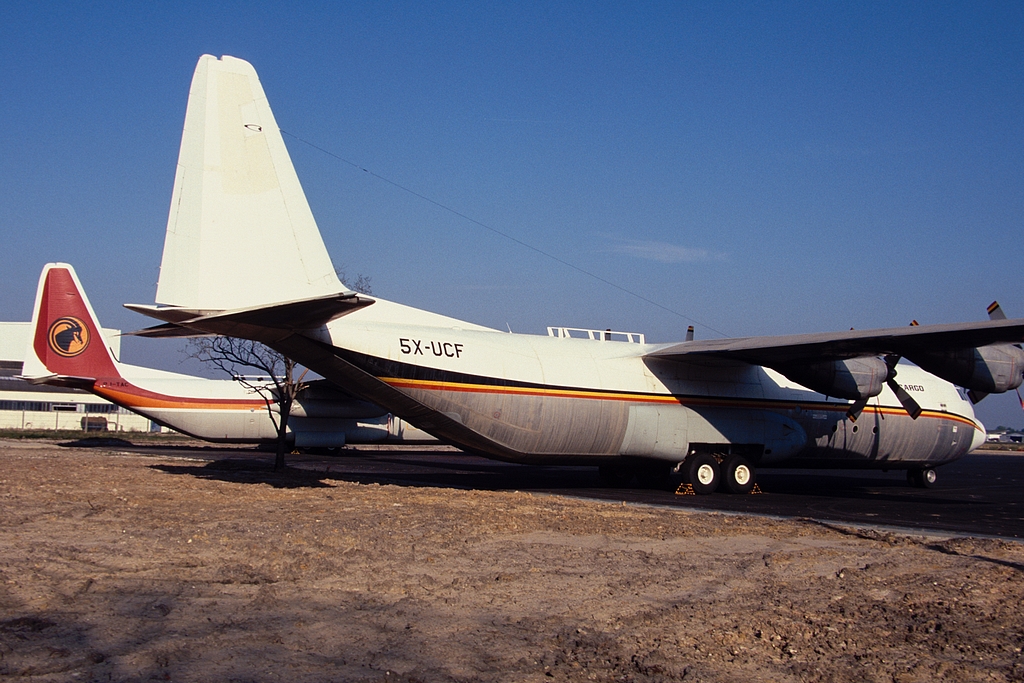 C130 Hercules divers - Page 26 608038C130UGANDAAIRCARGO5XUCF