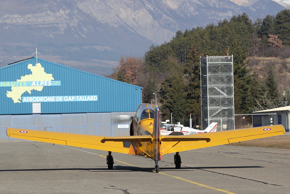 Aérodrome de Gap-Tallard , LFNA-GAT  , Hautes-Alpes (05) - Page 2 610172IMG8222