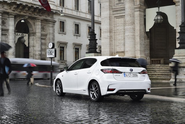 LEXUS CT 200h FULL HYBRID 2014 614403LEXUSCT200H04DPL2014