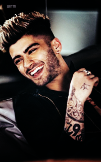 ✽ Giulia's display 622044ZAYN9