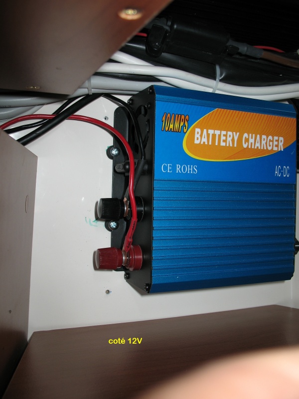 MODIF BH2012 : chargeur de batterie supplémentaire pour batterie porteur 625762IMG4273