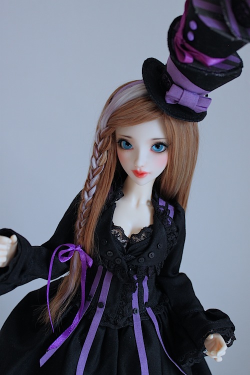 Elsa vous souhaite une Bonne Année (Enni Sensei's Dolls) p8 6282938Eleonore
