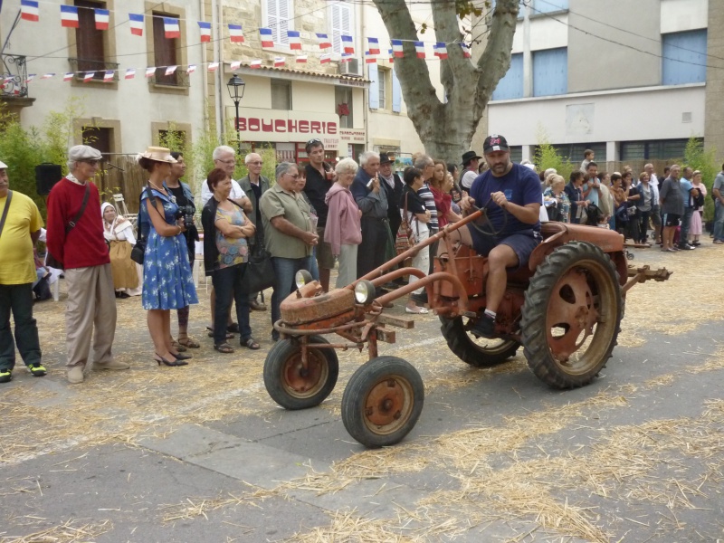 Défilé des vieux tracteurs 637952SENAS5Oct2014248