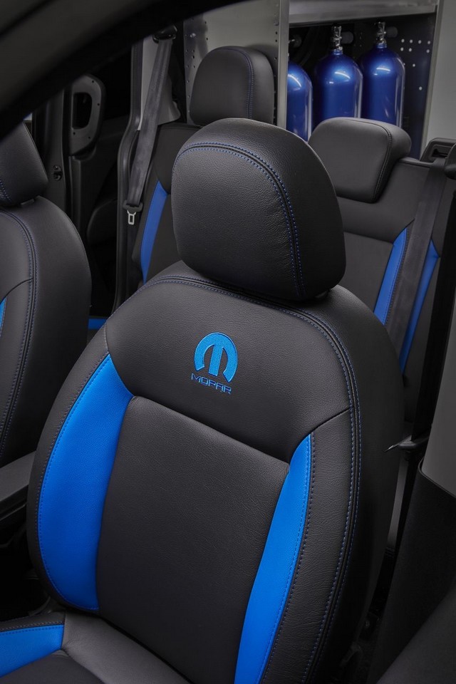 Mopar® présente 10 modèles préparés au Sema Show 2015 à Las Vegas 639866151102MoparSEMA26