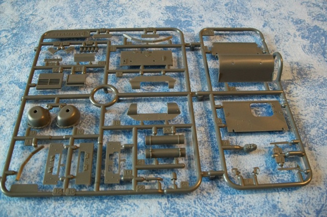 [TAMIYA]  Panzerkampfwagen II   Ausf. A/B/C Sd.Kfz.121 1/35ème Réf 35292 651660PanzerIITamiya015135