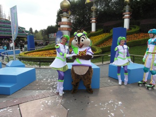 Photos avec les Personnages Disney - Page 26 655100SAM3278