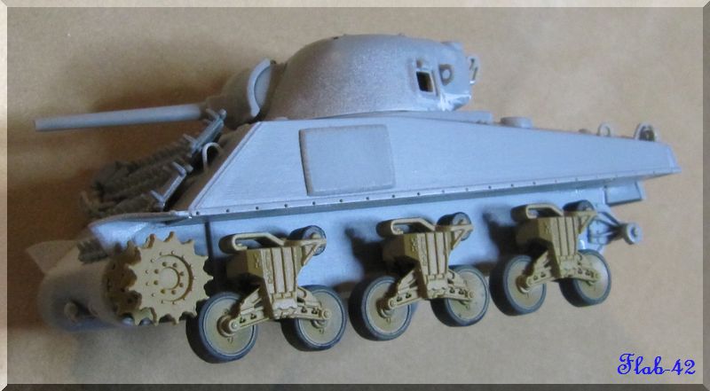 Beutepanzer Sherman M4A2 (Dragon - 1/72ème) - Montage terminé !!! - Page 4 656973caissepresk4