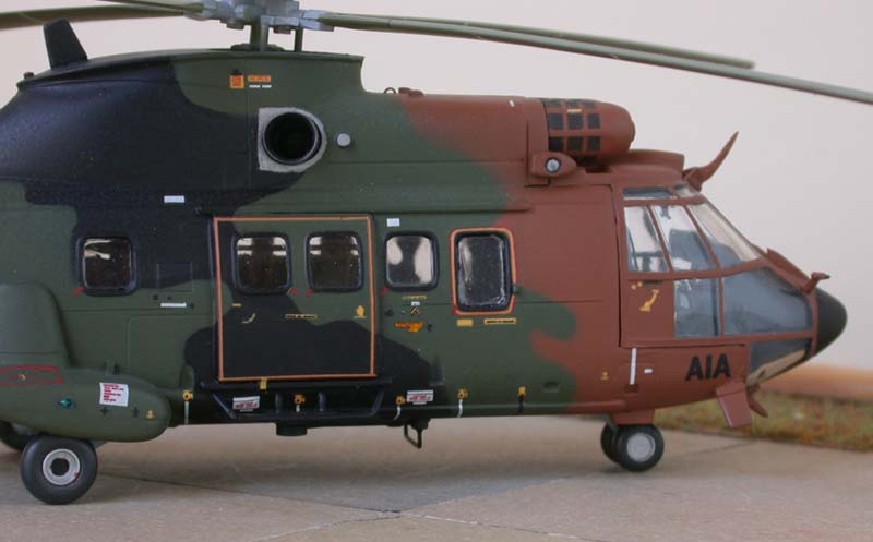 AEROSPATIALE SA 332 M1 SUPER PUMA Réf 80367 666243dtailctdroit1