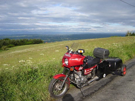 Auvergne printemps 2013 669557reducjawaauvergne290513123