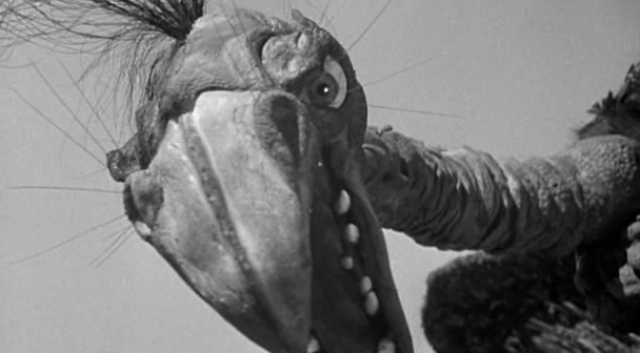 THE GIANT CLAW [1957] 673254vlcsnap2013021708h15m44s205