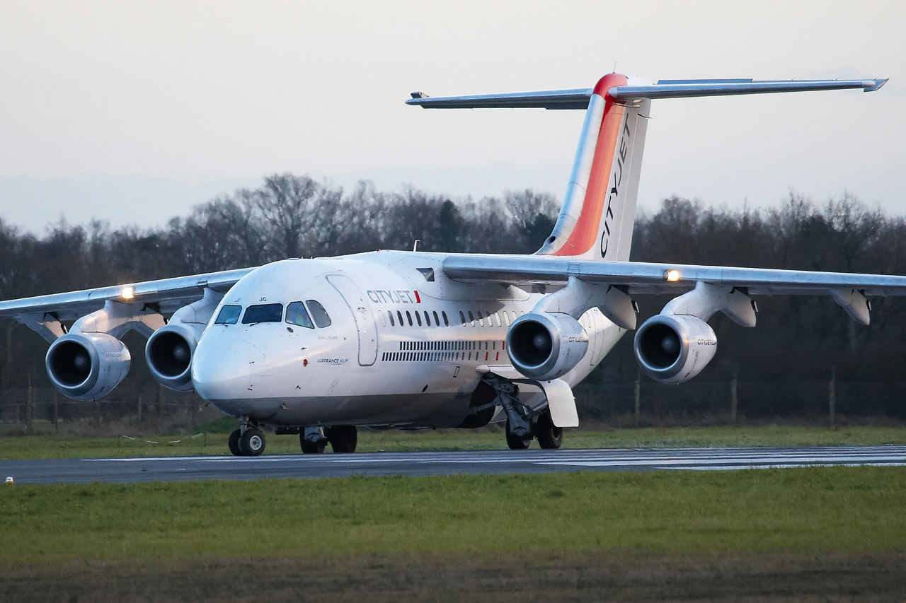 Spotting du 29/12/2013 - Page 2 674205GRX9795