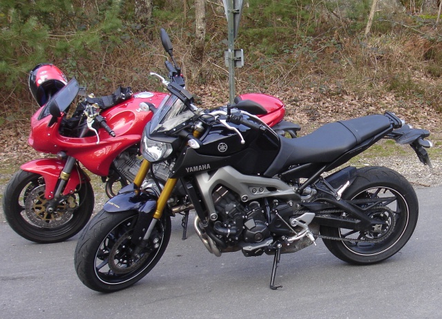 chaine - Photos de toutes les Yamaha MT-09 du forum ! :) 675962Ythekiou