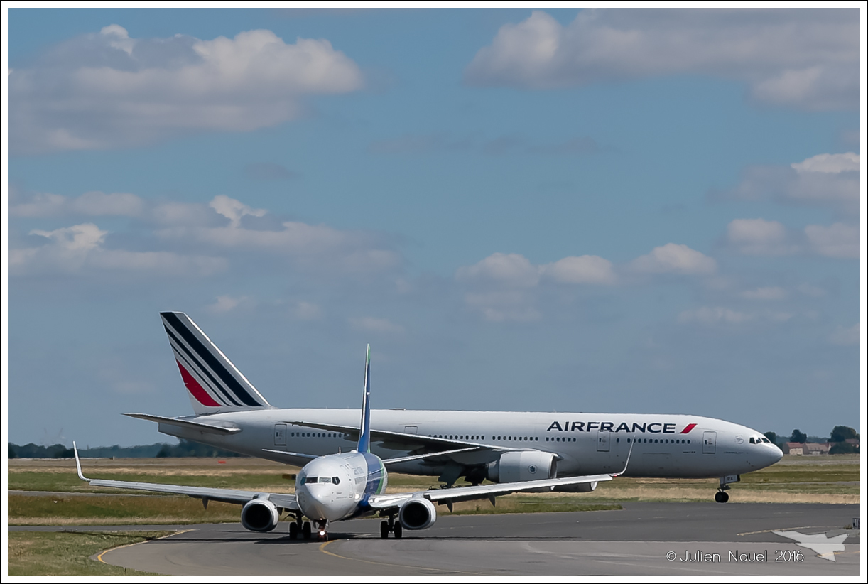 [Topic unique] Paris Roissy-Charles de Gaulle (LFPG): Le Fils rouge... - Page 7 676691201607243128