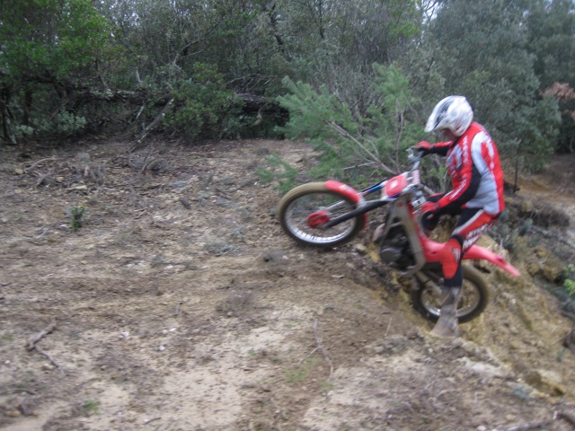 trial - sorti enduro/trial dans le gard le 15 fevrier  - Page 3 678965IMG2080