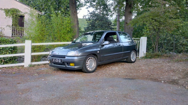 [Clio 16s 1.8l Grise 1992] Thomas 684869IMAG0243