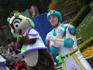 Photos avec les Personnages Disney - Page 26 685697SAM3322