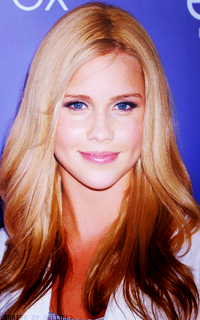 Claire holt 68907576C5