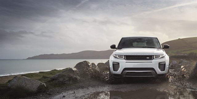 le Range Rover Evoque année-model 2016 le plus efficient de tous les temps 690236L53816EXTLOC96PRLowRes