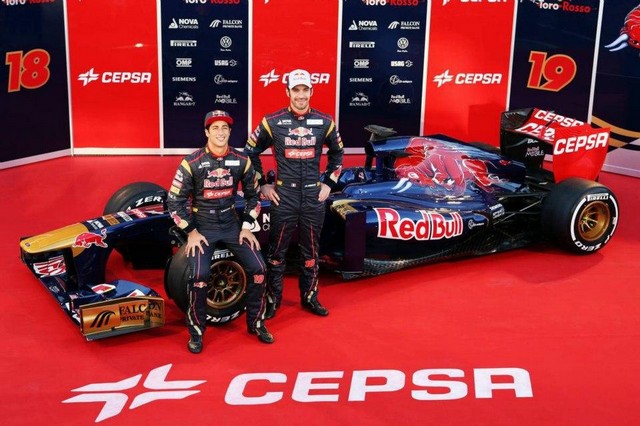 F1 2013 : Toro Rosso présente sa STR8 6935392013ToroRossoSTR85