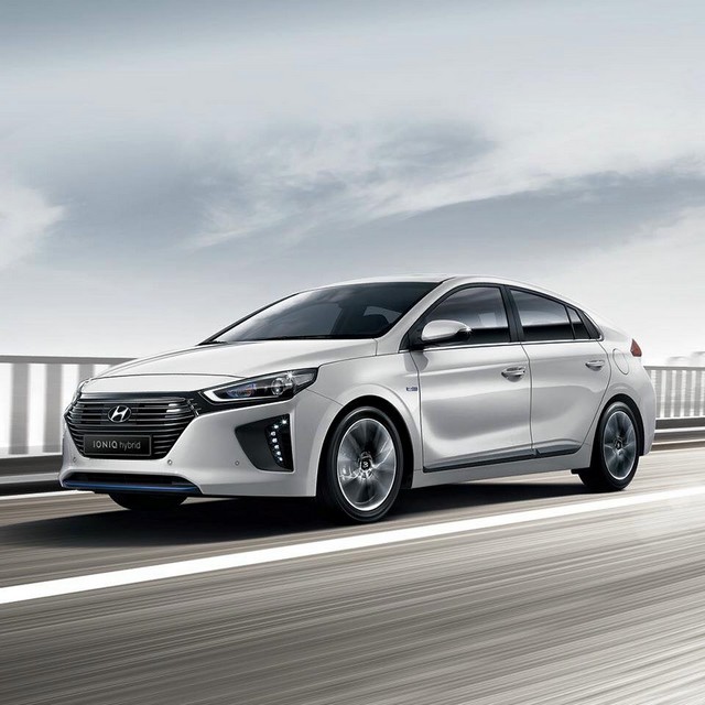 Hyundai serre les prix sur la nouvelle Ioniq et offre 3 ans d’entretien gratuit 69727612552670