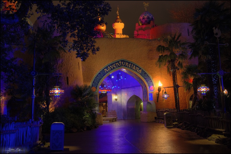 Photos de Disneyland Paris en HDR (High Dynamic Range) ! - Page 27 699021AdventurelandByNightNol2014HDR600D