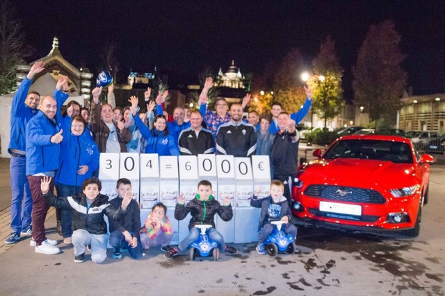 En 2015, Ford France a versé plus de 180 000 euros de dons à des associations dans le cadre du programme “Allons plus loin pour nos enfants” 702919178808