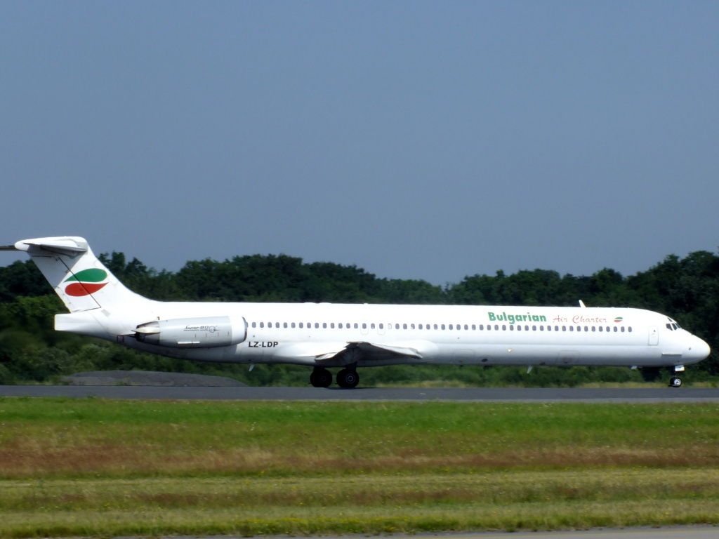 Spotting du 12/07/2013 : MD80 Bulgarian Air Charter 706712Juinn11067