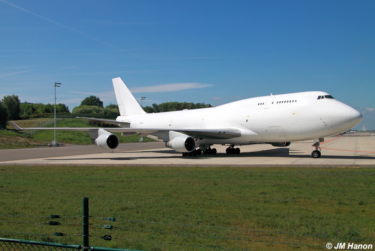 Liege Airport - Page 9 7072404XB747130EBLG2505174XICCGF