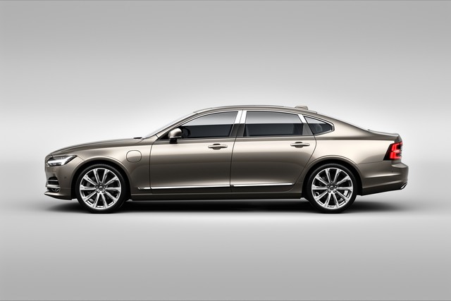  Volvo Cars dévoile la nouvelle version de la berline S90 et le modèle haut de gamme S90 Excellence à Shanghai  718621199967VolvoS90Excellenceexteriorside