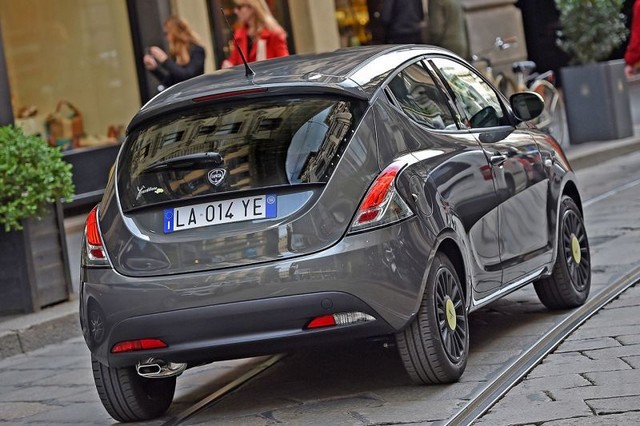 Lancia Ypsilon Elefantino 2014  721834LanciaYpsilonElefantino20145