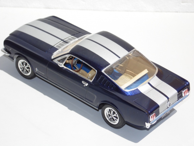 Mustang Fastback"65 Revell. - Page 3 722109SAM7250