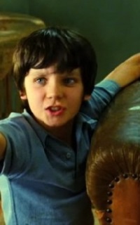 Asa Butterfield 725876811A